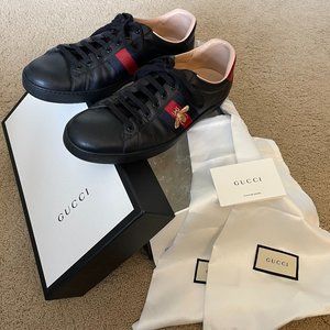 Gucci Ace Embroidered Black Leather Sneaker 429446 (made in Italy)